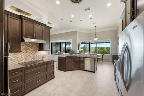 11711 Royal Tee Cir, Cape Coral FL - photo 11 of 49