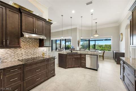 11711 Royal Tee Cir, Cape Coral FL - photo 12 of 49