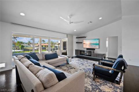 266 Egret Ave, Naples FL - photo 10 of 50