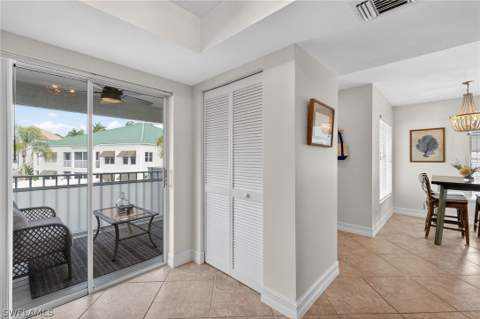 523 Club Side Dr 2-523, Naples FL - photo 10 of 33
