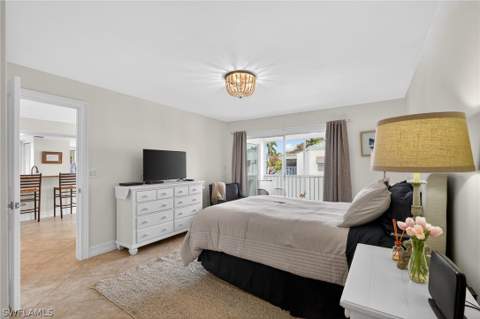 523 Club Side Dr 2-523, Naples FL - photo 13 of 33