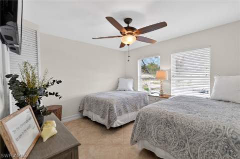 523 Club Side Dr 2-523, Naples FL - photo 18 of 33