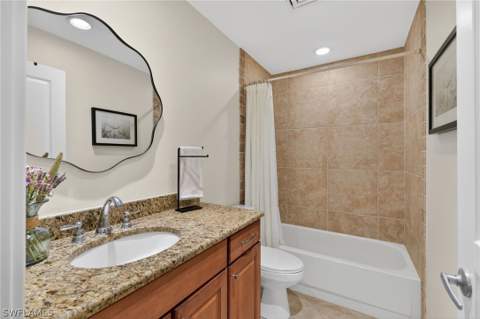 523 Club Side Dr 2-523, Naples FL - photo 19 of 33