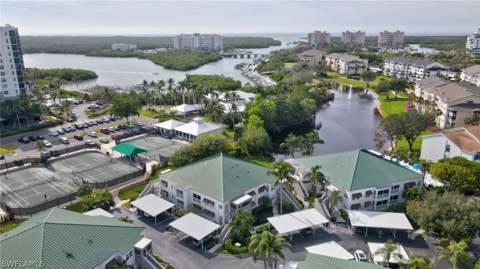 523 Club Side Dr 2-523, Naples FL - photo 24 of 33