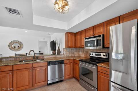 523 Club Side Dr 2-523, Naples FL - photo 8 of 33