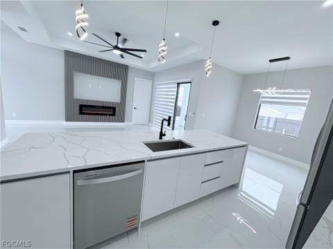 213 Kismet Pkwy E, Cape Coral FL - photo 10 of 26