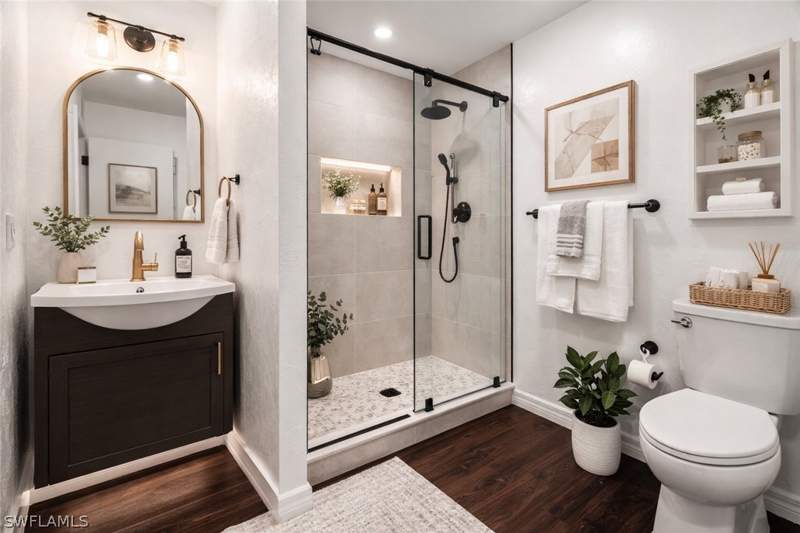 4 bedroom SingleFamilyResidence at 715 10th St N, Lake Park, Naples — photo 5