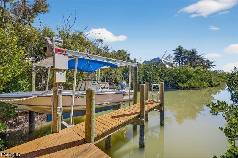 3 bedroom SingleFamilyResidence at 6143 Castaways Ln, Del Sega, Sanibel — photo 3