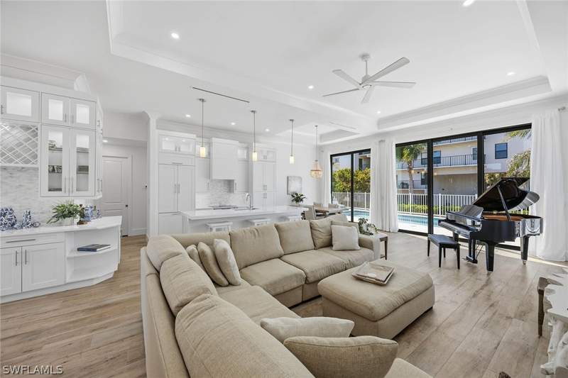 4 bedroom SingleFamilyResidence at 740 Seagrape Dr, Marco Island, Marco Island — photo 3