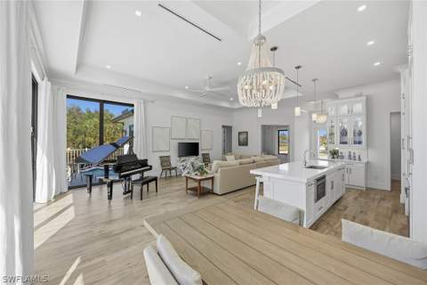 740 Seagrape Dr, Marco Island FL - photo 7 of 37