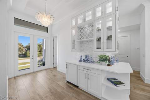 740 Seagrape Dr, Marco Island FL - photo 8 of 37