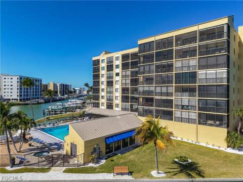 400 Lenell Rd 107, Fort Myers Beach FL - photo 16 of 25