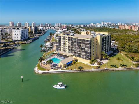 400 Lenell Rd 107, Fort Myers Beach FL - photo 17 of 25
