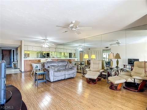 2067 W Lakeview Blvd 9, North Fort Myers FL - photo 10 of 32
