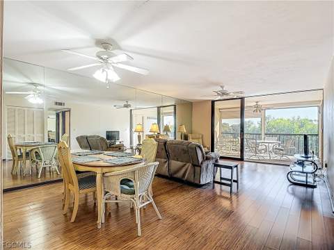 2067 W Lakeview Blvd 9, North Fort Myers FL - photo 7 of 32