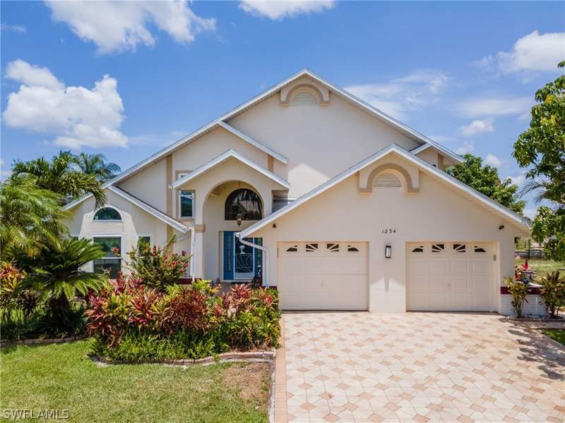 3 bedroom SingleFamilyResidence at 1234 SE 13th Ave, Cape Coral, Cape Coral — photo 2