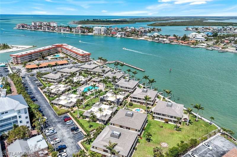 1 bedroom Condominium at 1215 Edington Pl M7, Ville De Marco, Marco Island — photo 1