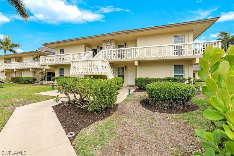 1 bedroom Condominium at 1215 Edington Pl M7, Ville De Marco, Marco Island — photo 2