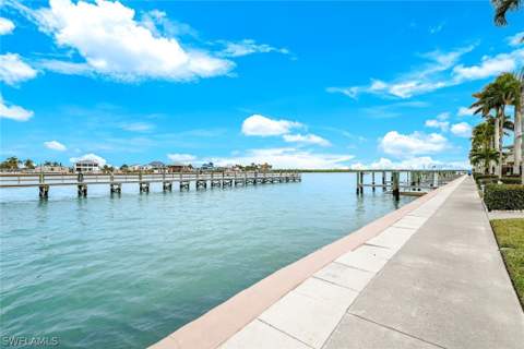 1215 Edington Pl M7, Marco Island FL - photo 23 of 31
