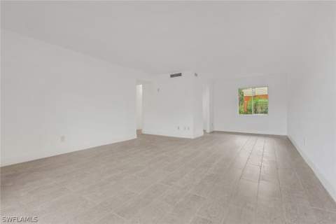 2366 E. Mall Dr Apt. 101, Fort Myers FL - photo 15 of 27