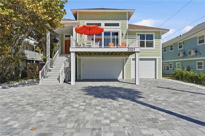 5 bedroom SingleFamilyResidence at 3321 Estero Blvd, Cases, Fort Myers Beach — photo 1