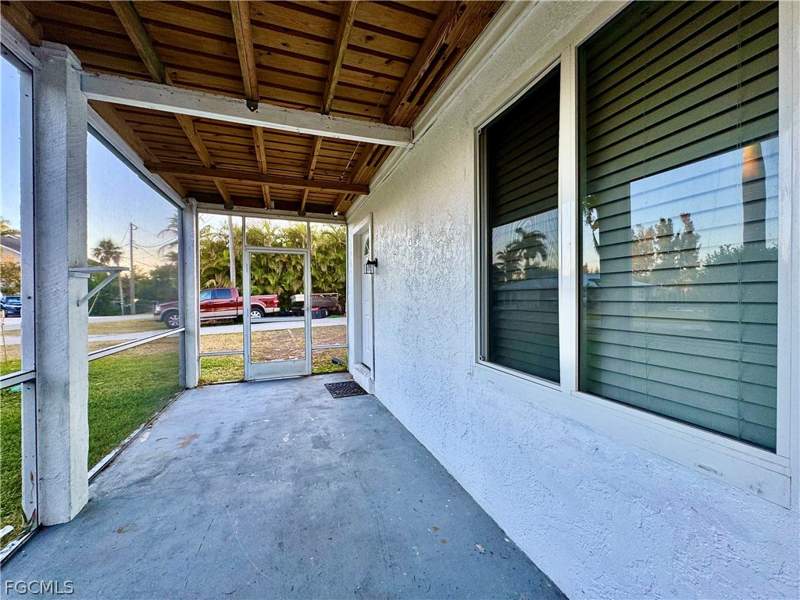4 bedroom SingleFamilyResidence at 7123 Shannon Blvd, Fort Myers, Fort Myers — photo 4