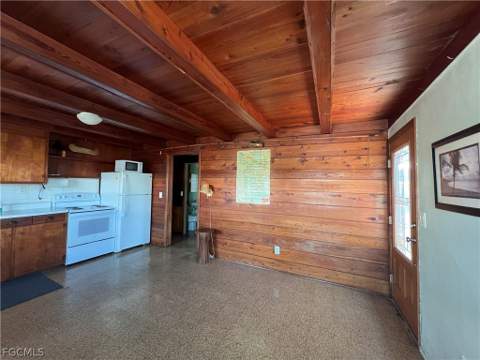 2650 Coco Plum Dr, Matlacha FL - photo 14 of 47