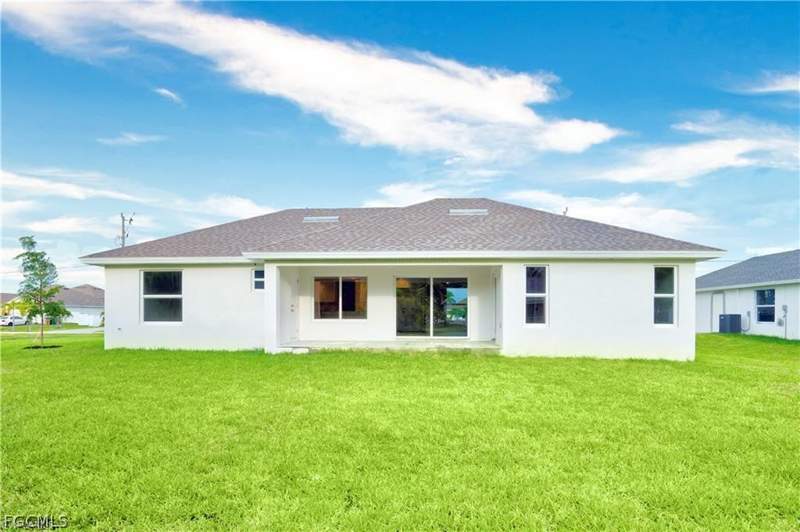 3 bedroom SingleFamilyResidence at 4610 SW 9th Pl, Cape Coral, Cape Coral — photo 2