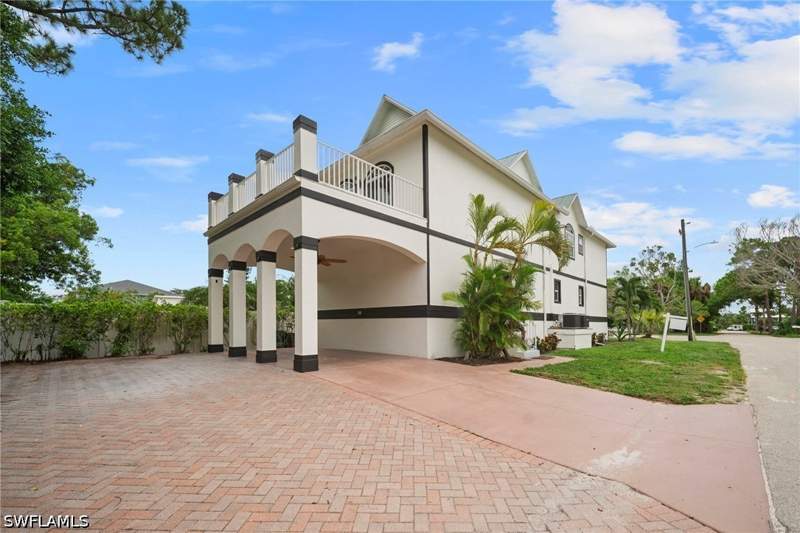 3 bedroom SingleFamilyResidence at 4011 Tarpon Ave, Imperial Shores, Bonita Springs — photo 2