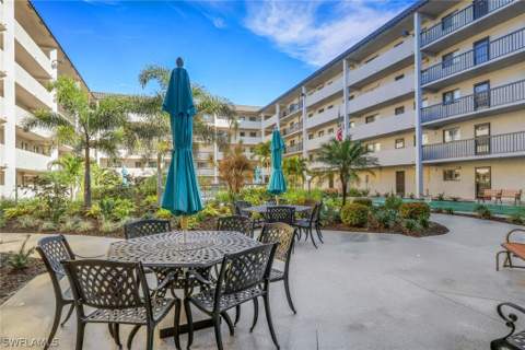 2121 Collier Ave 508, Fort Myers FL - photo 24 of 26
