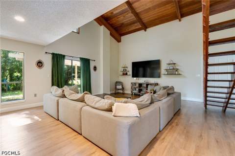 4613 Orange River Loop Rd, Fort Myers FL - photo 8 of 41