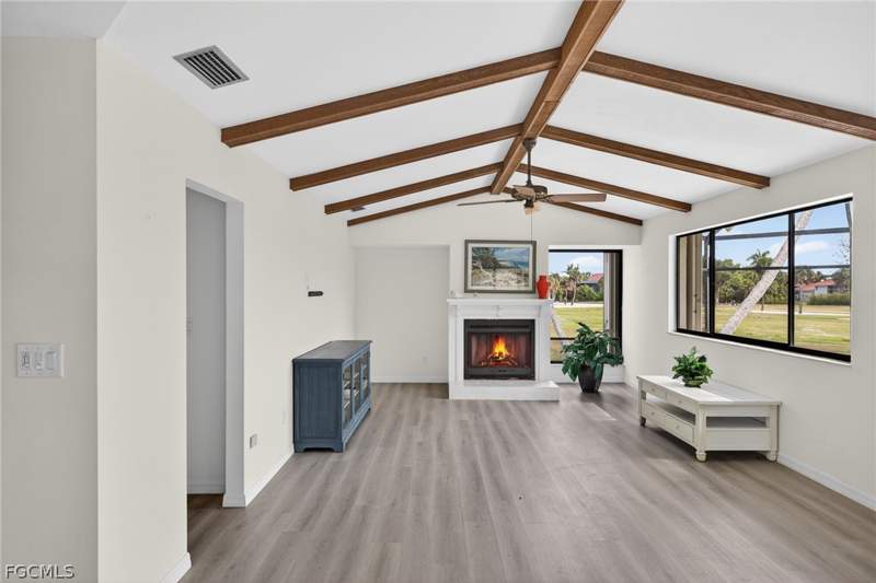 3 bedroom SingleFamilyResidence at 1312 Par View Dr, Beachview Country Club Estates, Sanibel — photo 3