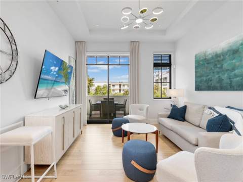 101 8th St S 201, Naples FL - photo 6 of 32