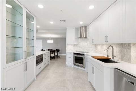 980 Cape Marco Dr 1102, Marco Island FL - photo 10 of 39