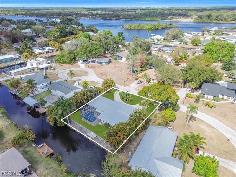 4 bedroom SingleFamilyResidence at 14819 Randolph Ct, Fort Myers Shores, Fort Myers — photo 1