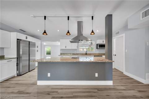 14819 Randolph Ct, Fort Myers FL - photo 6 of 49