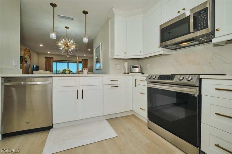 2 bedroom Condominium at 11170 Caravel Cir 309, Terrace, Fort Myers — photo 1