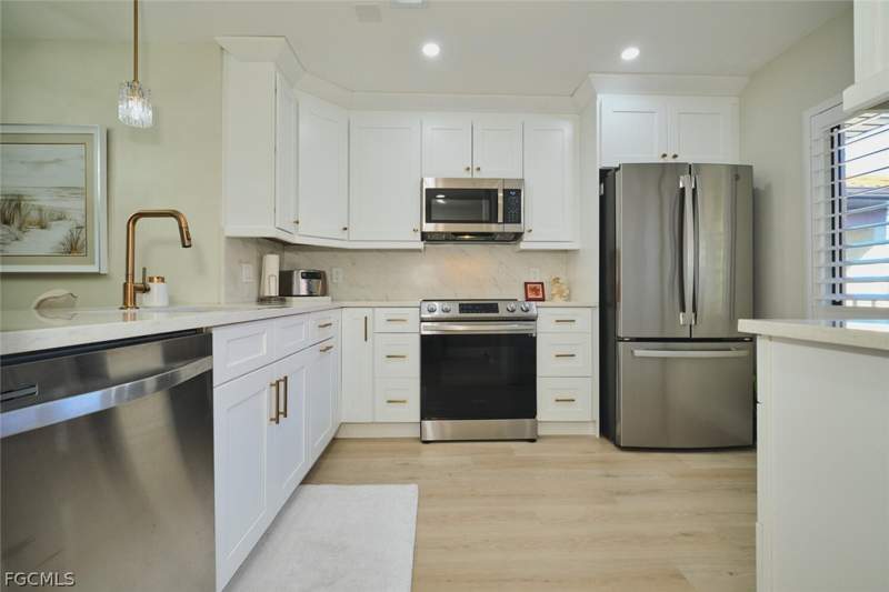 2 bedroom Condominium at 11170 Caravel Cir 309, Terrace, Fort Myers — photo 4