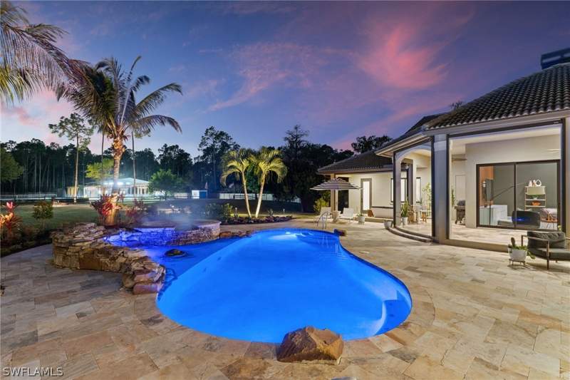 5 bedroom SingleFamilyResidence at 6610 Sable Ridge Ln, Livingston Woods, Naples — photo 3