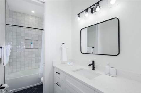 170 Washington Ave, Fort Myers Beach FL - photo 21 of 39