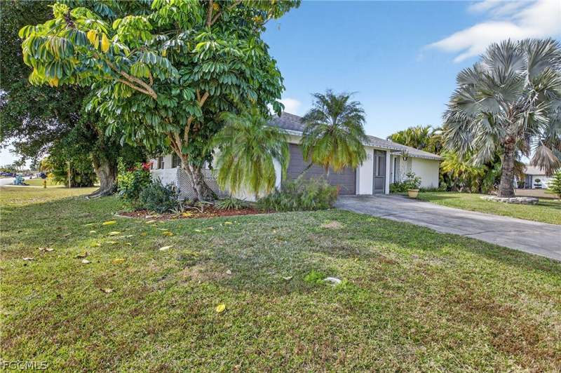 3 bedroom SingleFamilyResidence at 2314 SE 13th St, Cape Coral, Cape Coral — photo 5