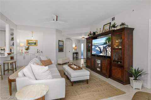 133 Vintage Bay Dr 14, Marco Island FL - photo 13 of 39