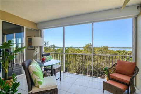133 Vintage Bay Dr 14, Marco Island FL - photo 22 of 39