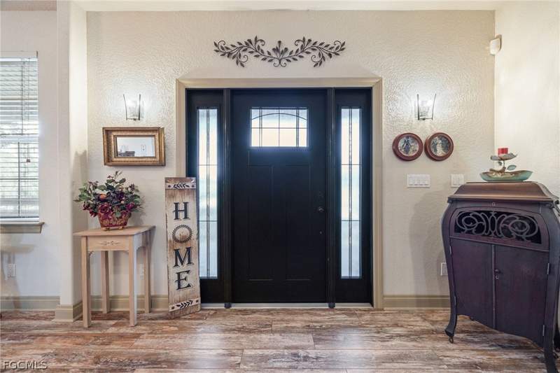 4 bedroom SingleFamilyResidence at 22800 N River Rd, Alva, Alva — photo 4