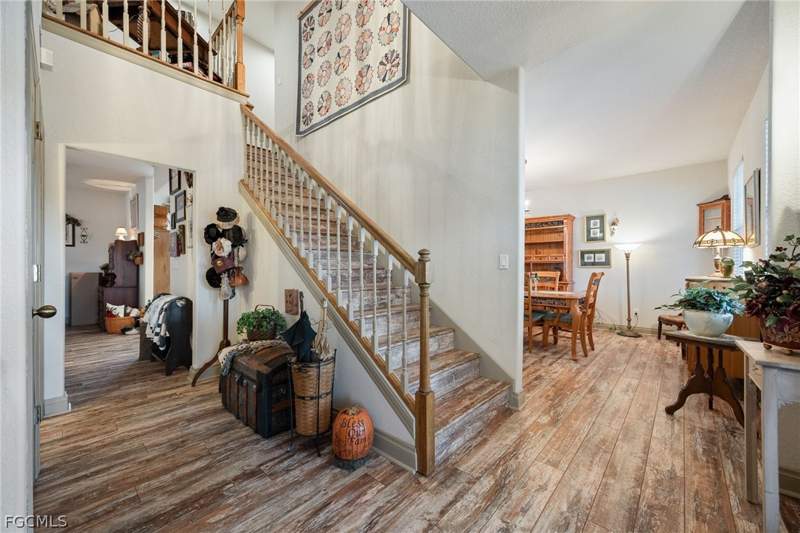 4 bedroom SingleFamilyResidence at 22800 N River Rd, Alva, Alva — photo 5