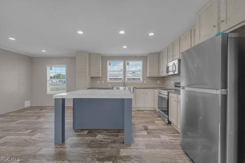 864 Yacht Club Way NW, Moore Haven FL - photo 15 of 45