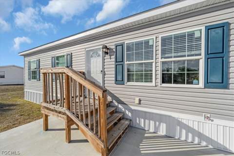 864 Yacht Club Way NW, Moore Haven FL - photo 6 of 45