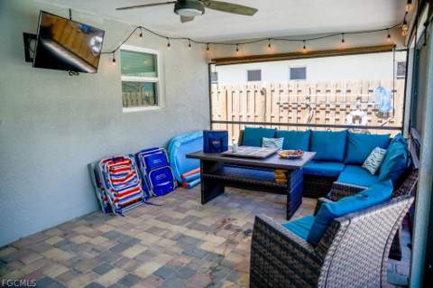 560 E Valley Dr, Bonita Springs FL - photo 16 of 19