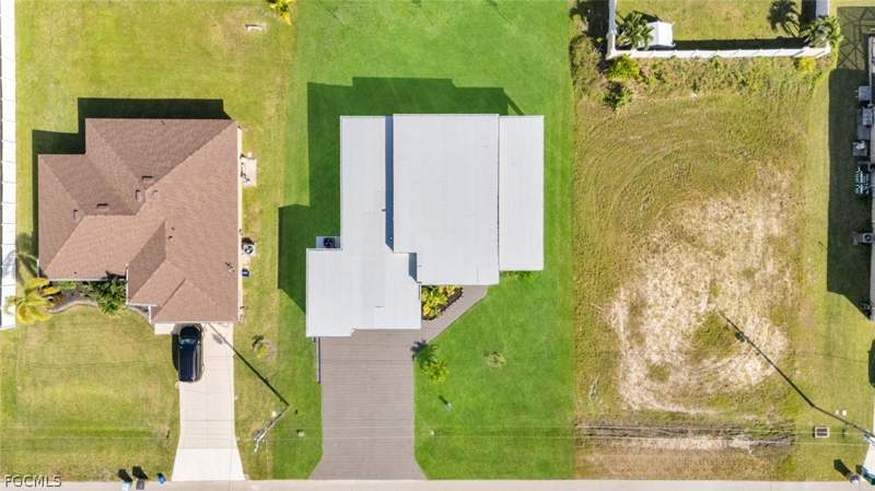3 bedroom SingleFamilyResidence at 113 SW 37th Ave, Cape Coral, Cape Coral — photo 5