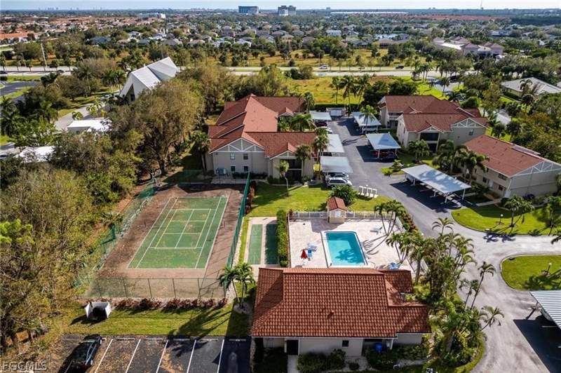2 bedroom Condominium at 9627 Eaton Gardens Ln 105, Villages, Fort Myers — photo 3